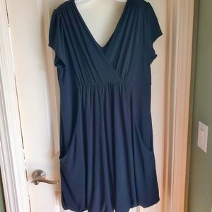 Torrid sz 1 surplice bubble hem dress